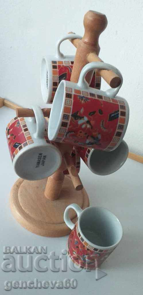 Beautiful painted coffee mugs with wooden stand - 5 Beautiful painted coffee mugs with wooden stand - 5