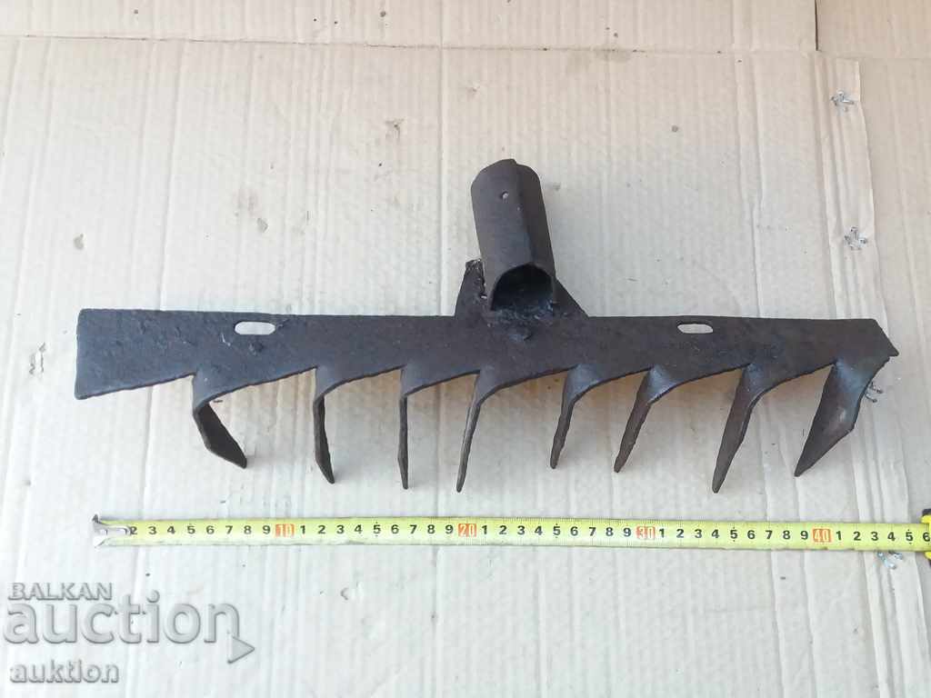 Auction GARDEN FORGED THERMAL - SOLID IRON Auction GARDEN FORGED THERMAL - SOLID IRON