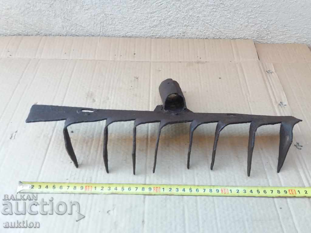 Delivery of GARDEN FORGED THERMAL - SOLID IRON Delivery of GARDEN FORGED THERMAL - SOLID IRON