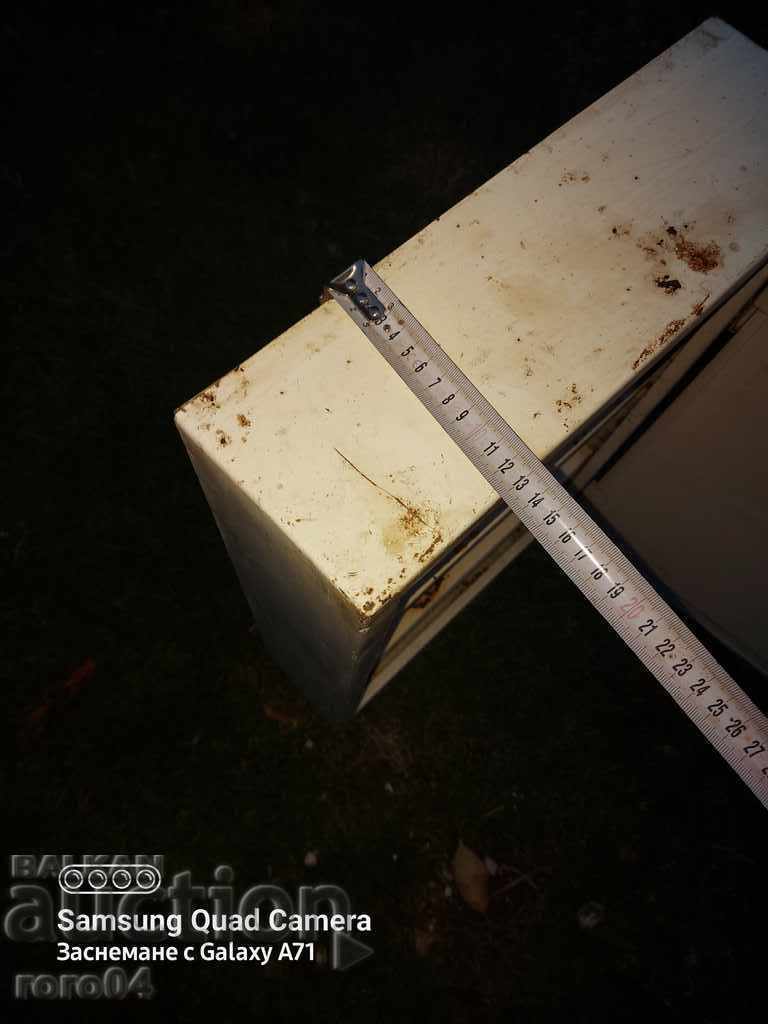 Delivery of OLD MEDICAL METAL CABINET Delivery of OLD MEDICAL METAL CABINET