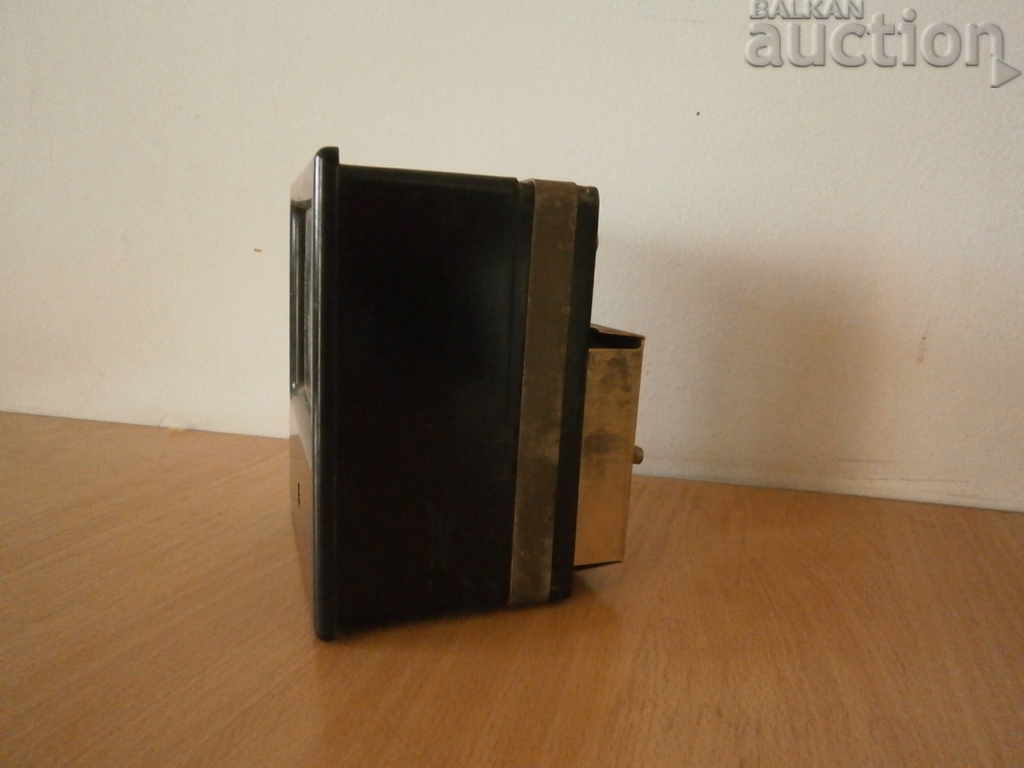 Auction vintage large bakelite measuring instrument retro vintage Auction vintage large bakelite measuring instrument retro vintage