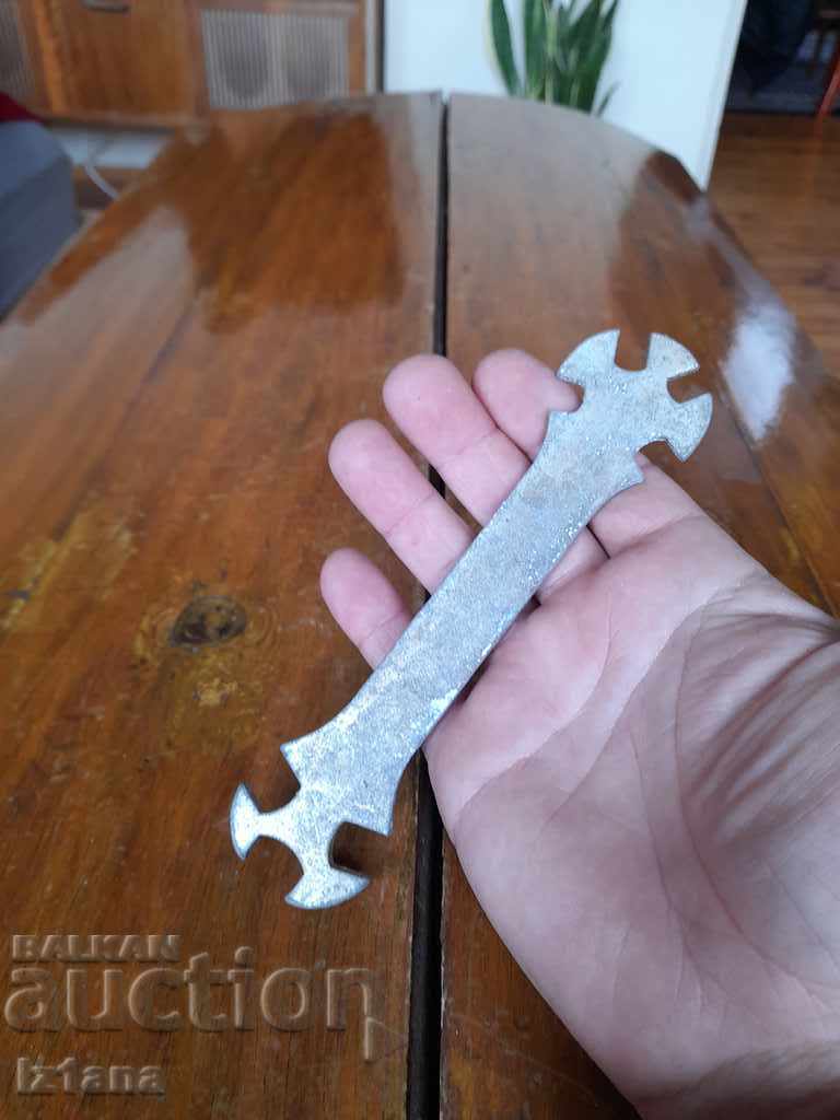 Old bicycle key with price 5.00 BGN | € 2.56 Old bicycle key with price 5.00 BGN | € 2.56