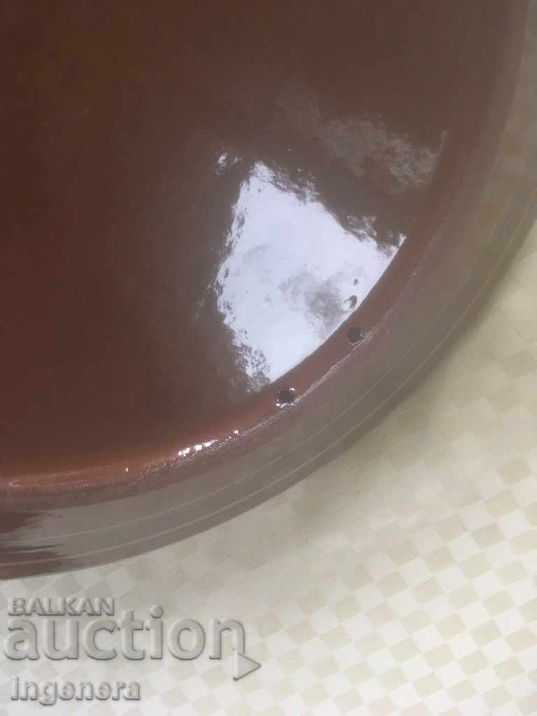 Delivery of TROYAN CERAMICS FROM THE 70'S PLATES FOR A LARGE WALL Delivery of TROYAN CERAMICS FROM THE 70'S PLATES FOR A LARGE WALL