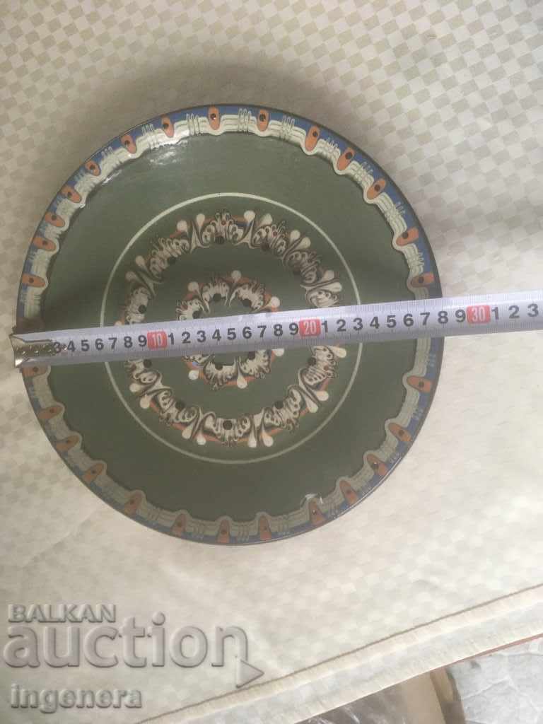 Auction TROYAN CERAMICS FROM THE 70'S PLATES FOR A LARGE WALL Auction TROYAN CERAMICS FROM THE 70'S PLATES FOR A LARGE WALL