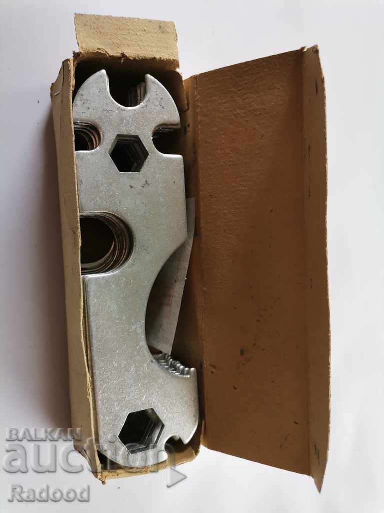 Delivery of Bicycle keys Delivery of Bicycle keys