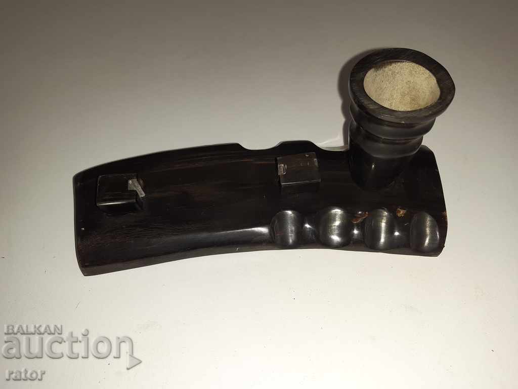 Old horn figure - vase, photo holder, social (referring to the socialist era) with price € 6.99 | 13.67 BGN