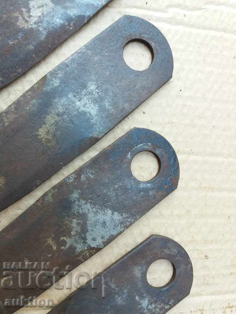 Auction SET OF 4 MARKED CUTTERS, EXCELLENT TOOLS Auction SET OF 4 MARKED CUTTERS, EXCELLENT TOOLS