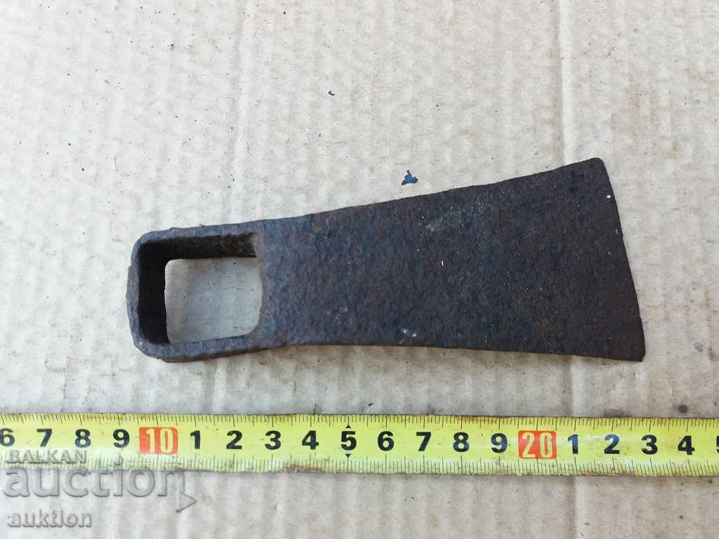 Auction REVIVAL BLADE, TOOL, PICK Auction REVIVAL BLADE, TOOL, PICK