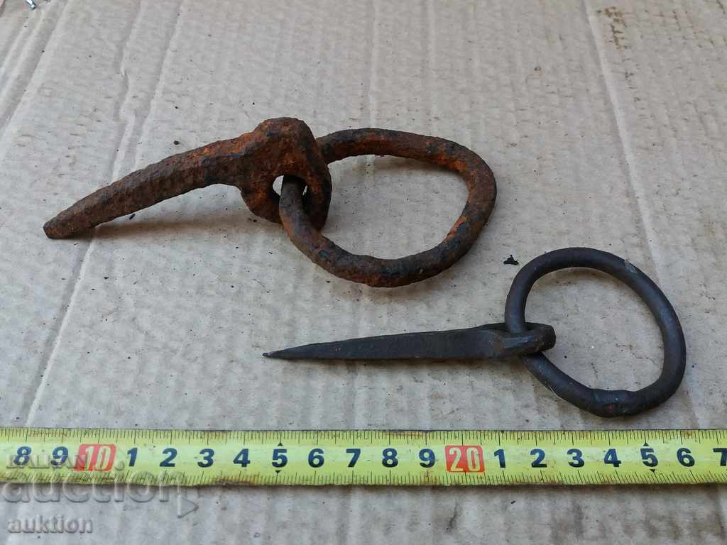 LACĂTĂ FORJATĂ, FIER SOLID REVIVAL cu preț 2.49 BGN | € 1.27 LACĂTĂ FORJATĂ, FIER SOLID REVIVAL cu preț 2.49 BGN | € 1.27