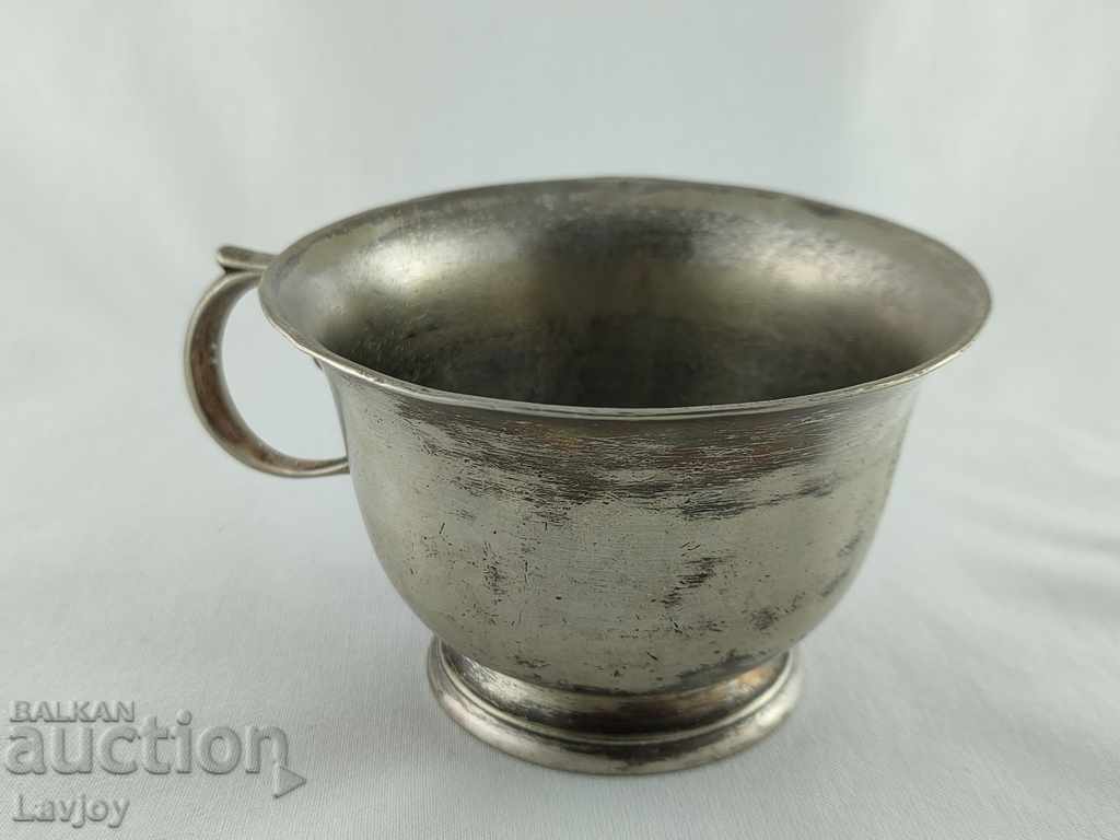 Cana mare pentru supă placată cu argint Grand Hotel Sofia cu preț 250.00 BGN | € 127.82 Cana mare pentru supă placată cu argint Grand Hotel Sofia cu preț 250.00 BGN | € 127.82