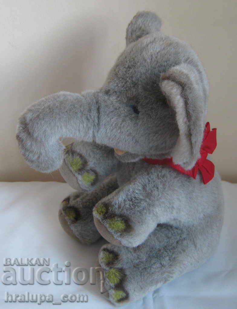 Συλλεκτικό λούτρινο παιχνίδι Steiff Steiff Dossy Elephant με τιμή € 20.45 | 40.00 BGN