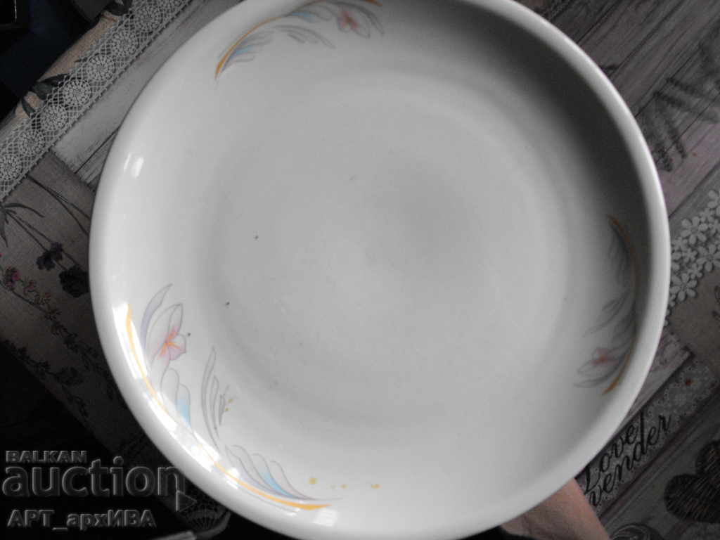 Dining set of 3 sets, solid porcelain. with price 112.00 BGN | € 57.26