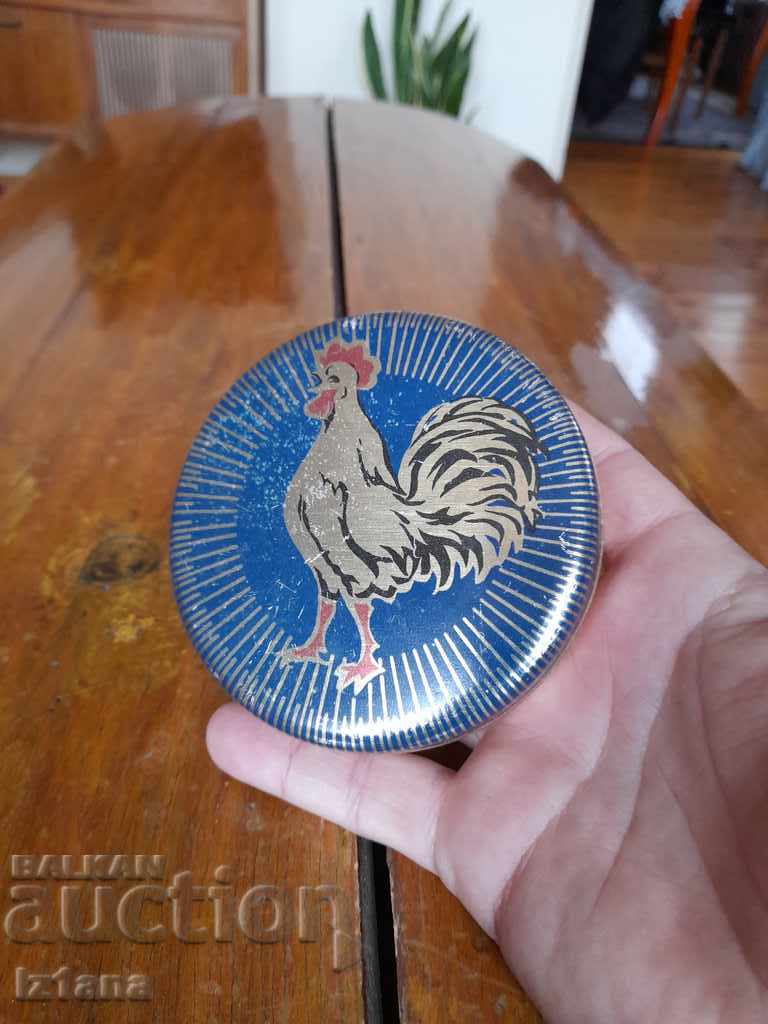 Delivery of Old metal box Delivery of Old metal box