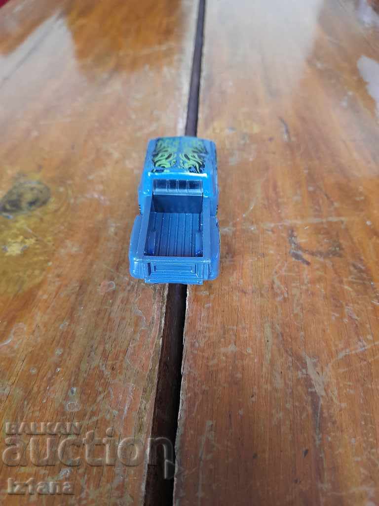 Delivery of Old metal stroller