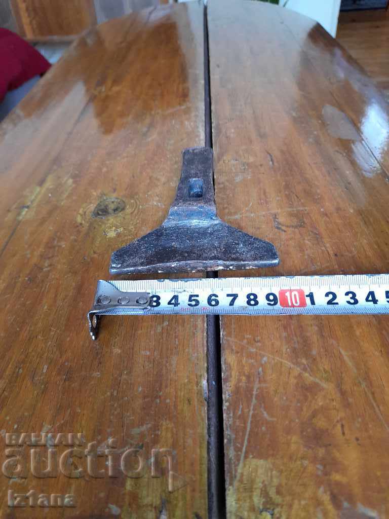Old hammer, hammer with price 20.00 BGN | € 10.23 Old hammer, hammer with price 20.00 BGN | € 10.23