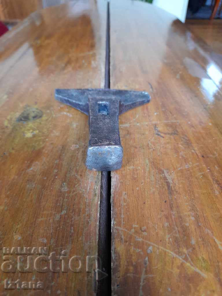 Delivery of Old hammer, hammer Delivery of Old hammer, hammer