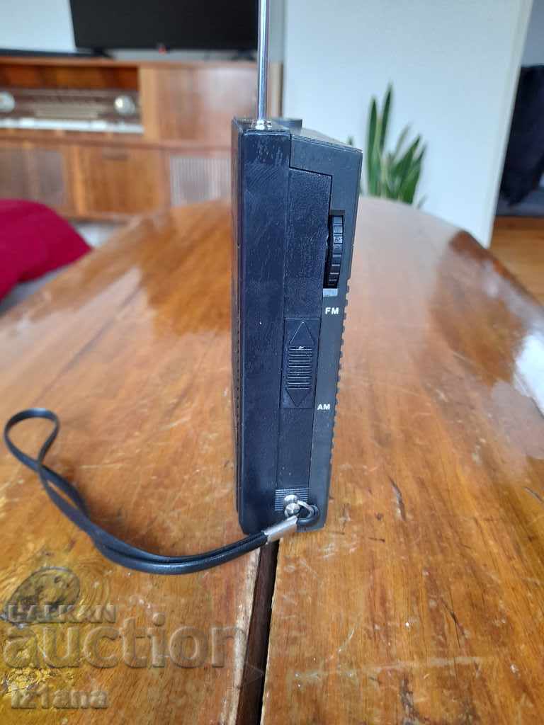 Radio veche, radio Philips, Philips cu preț 30.00 BGN | € 15.34