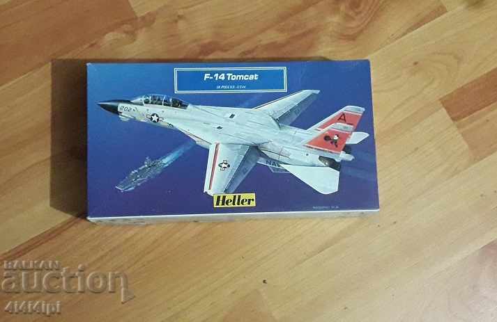 Model of an American F-14 fighter aircraft