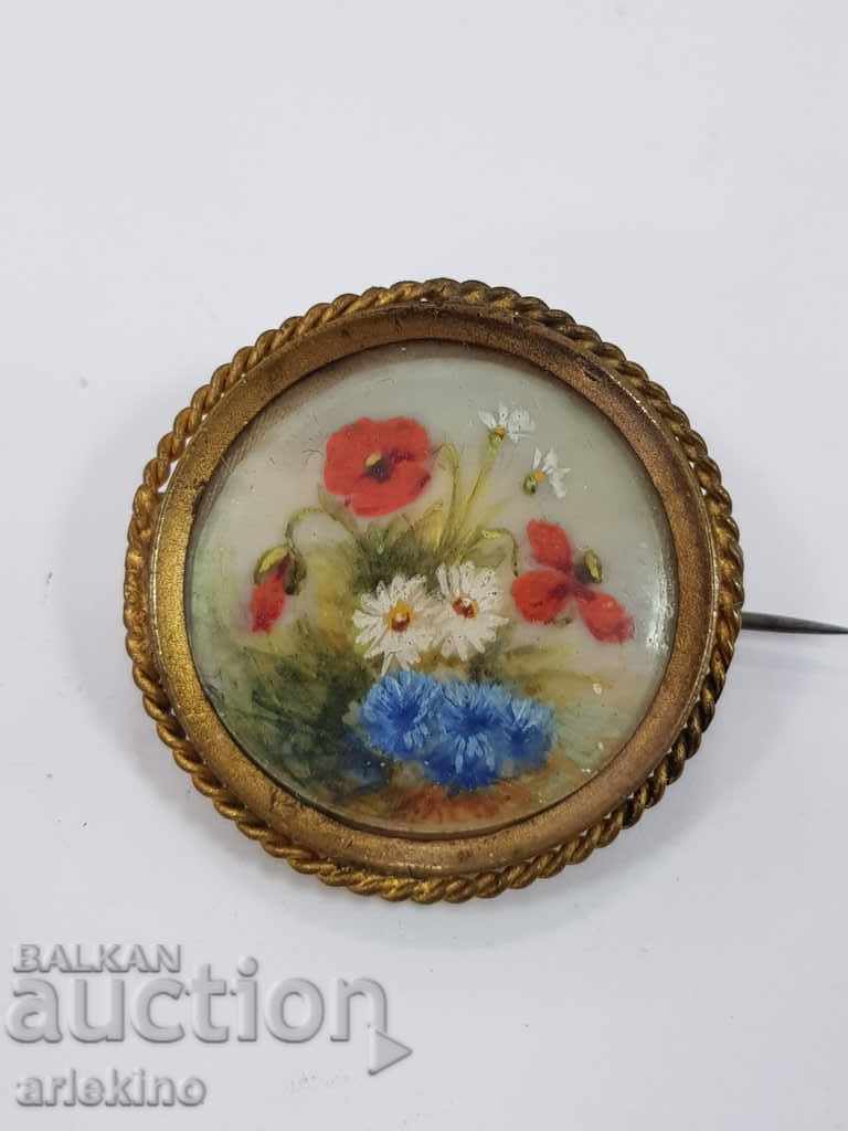 Hand-painted old gilded brooch of the early 20th century with price 65.00 BGN | € 33.23