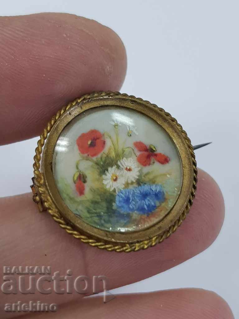 Auction  Hand-painted old gilded brooch of the early 20th century