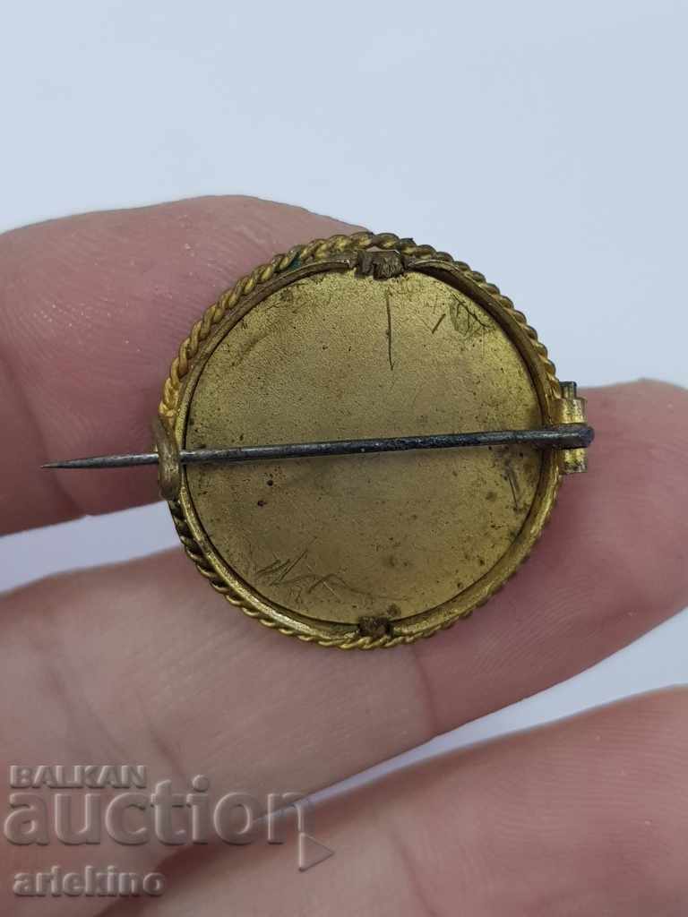 Delivery of Hand-painted old gilded brooch of the early 20th century