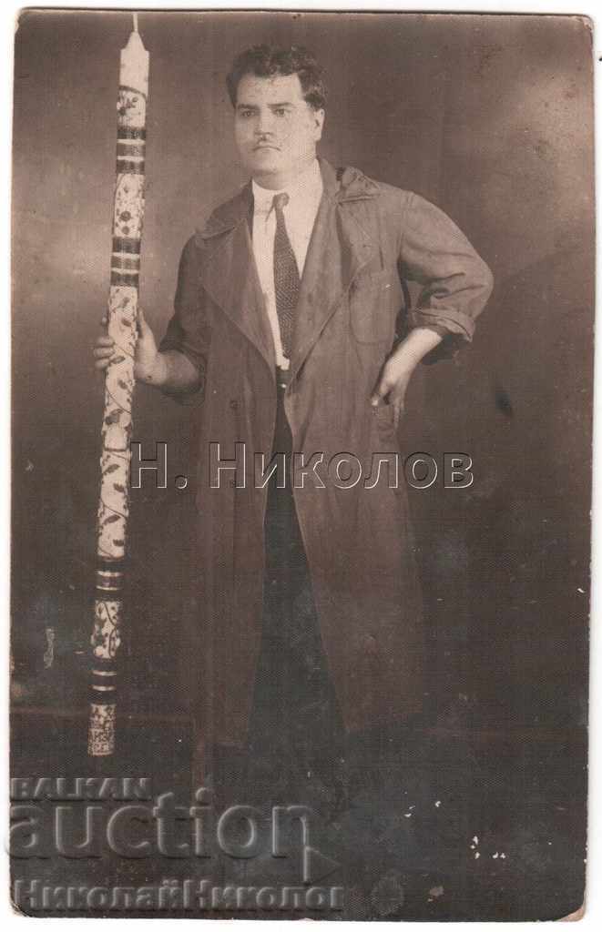 OLD PHOTO CANDLESTICK WITH HUGE DECORATIVE CANDLE A686