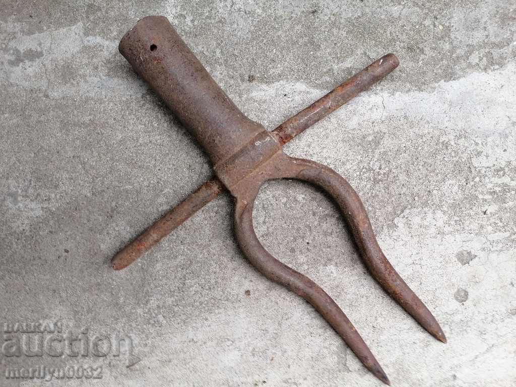 Old twin forged, villa, wrought iron with price 34.00 BGN | € 17.38 Old twin forged, villa, wrought iron with price 34.00 BGN | € 17.38