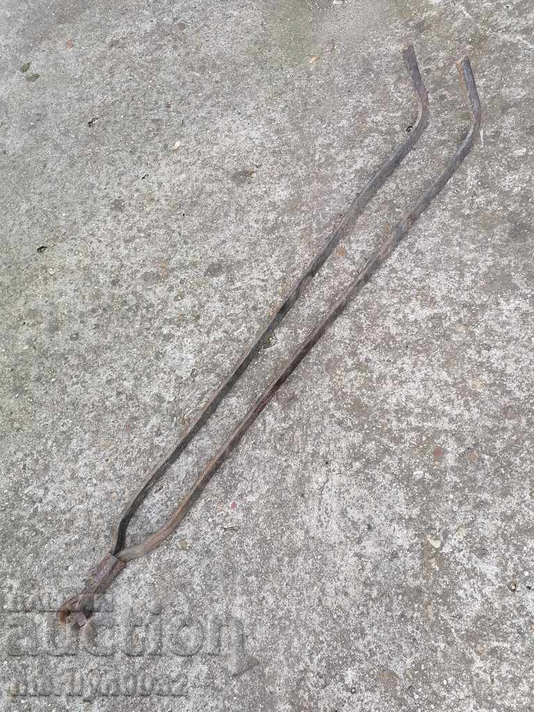 Παλιά το πόκερ, λαβίδες, σφυρήλατο σίδερο peshnik με τιμή 29.00 BGN | € 14.83