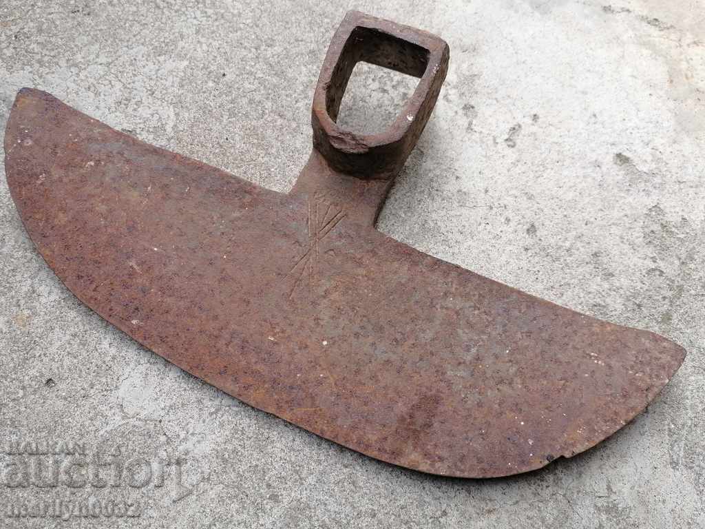 Forged hoe, agricultural tool, wrought iron with price 49.00 BGN | € 25.05 Forged hoe, agricultural tool, wrought iron with price 49.00 BGN | € 25.05