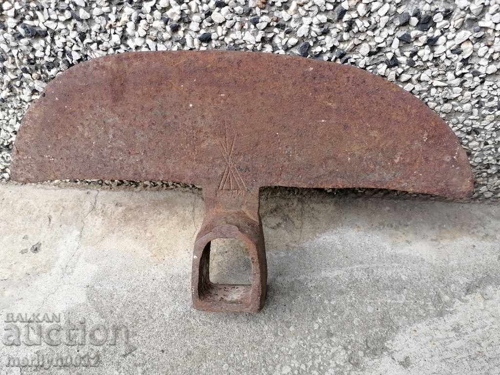 Delivery of Forged hoe, agricultural tool, wrought iron Delivery of Forged hoe, agricultural tool, wrought iron