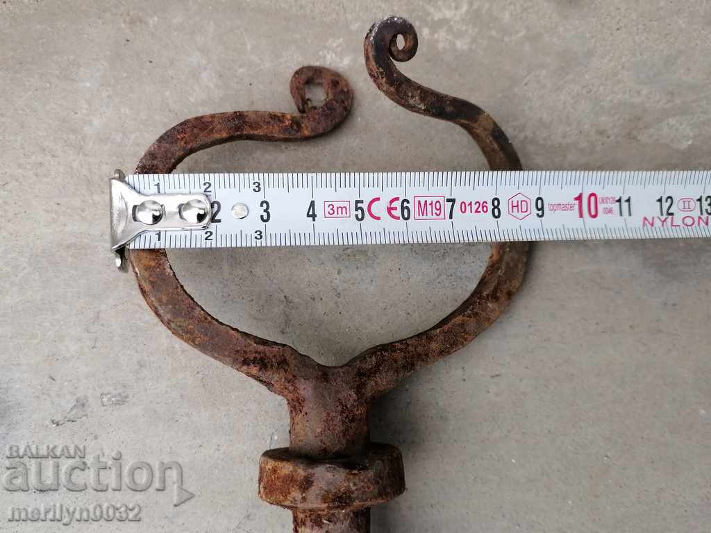 Hand-woven wedge of wrought iron wrought iron approx - 6 Hand-woven wedge of wrought iron wrought iron approx - 6