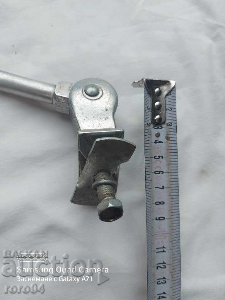 Auction STAND - BICYCLE Auction STAND - BICYCLE