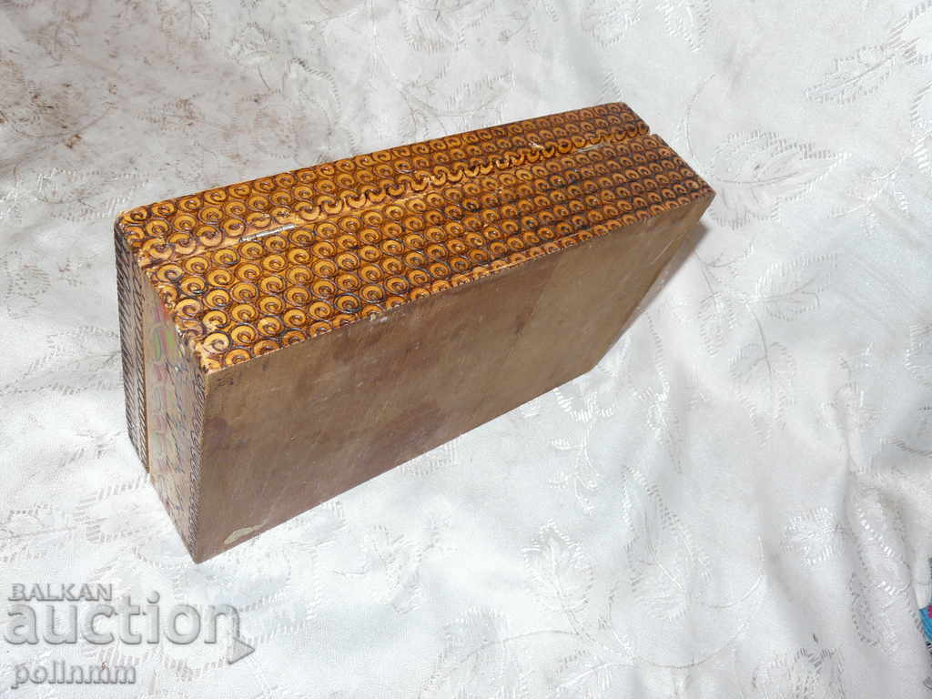 Old pyrographic box with price 12.00 BGN | € 6.14 Old pyrographic box with price 12.00 BGN | € 6.14