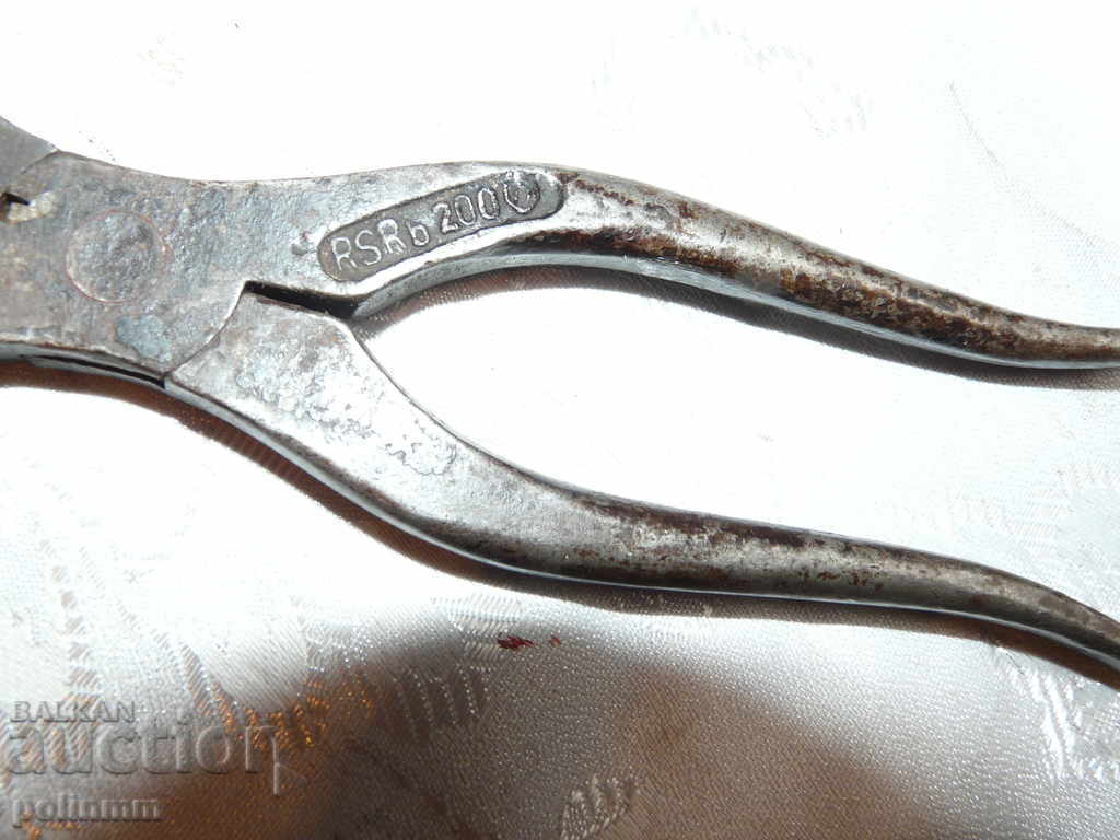 Delivery of Rare German pliers Delivery of Rare German pliers