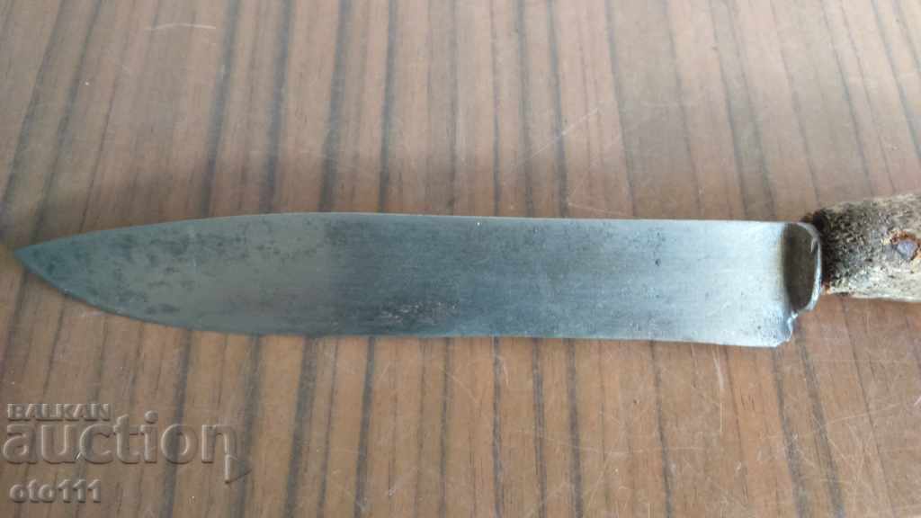 OLD KARACULAK, SHEPHERD'S, HAYDUSH KNIFE with price 30.00 BGN | € 15.34 OLD KARACULAK, SHEPHERD'S, HAYDUSH KNIFE with price 30.00 BGN | € 15.34