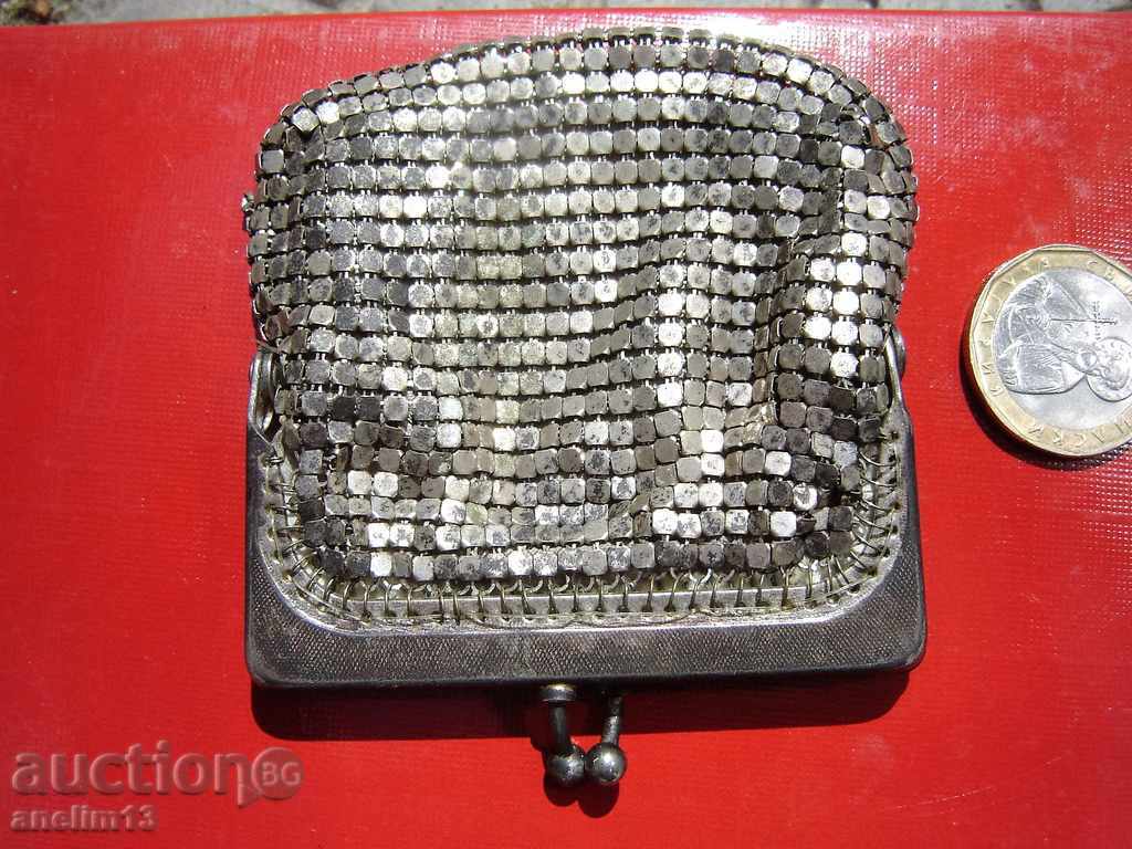 OLD WOMAN PORTLAND with price 35.00 BGN | € 17.90 OLD WOMAN PORTLAND with price 35.00 BGN | € 17.90