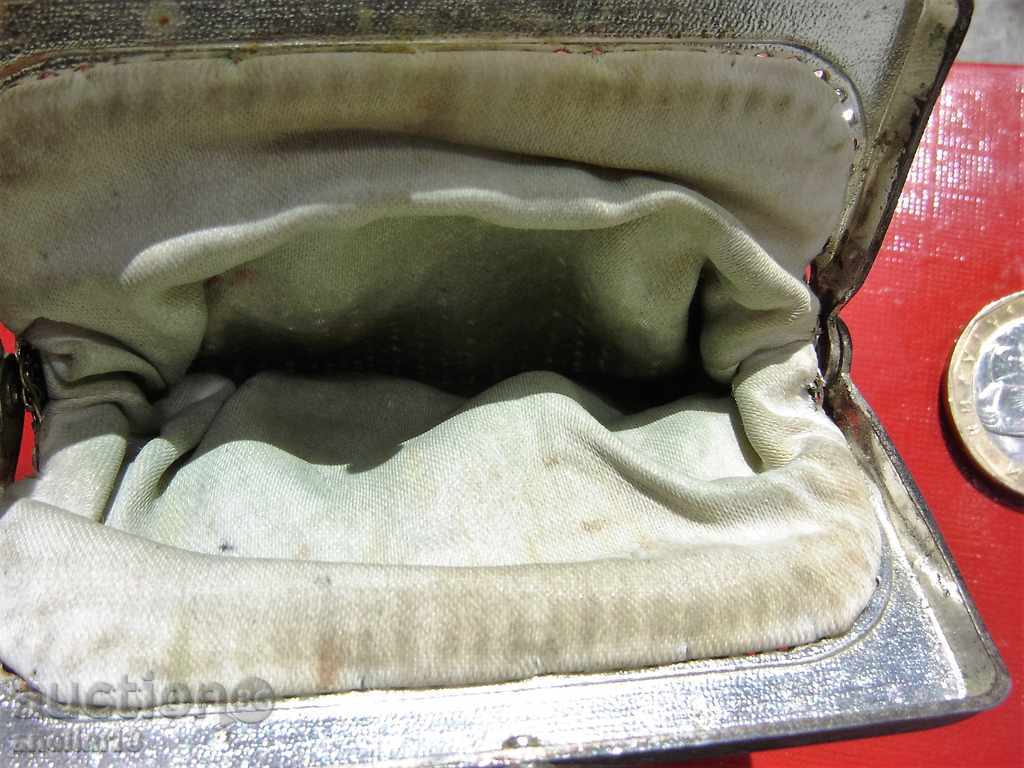 Delivery of OLD WOMAN PORTLAND Delivery of OLD WOMAN PORTLAND