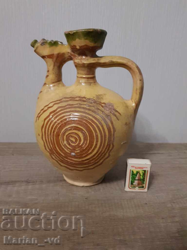 Ancient Bulgarian crown, vinegar, pitcher, ceramics