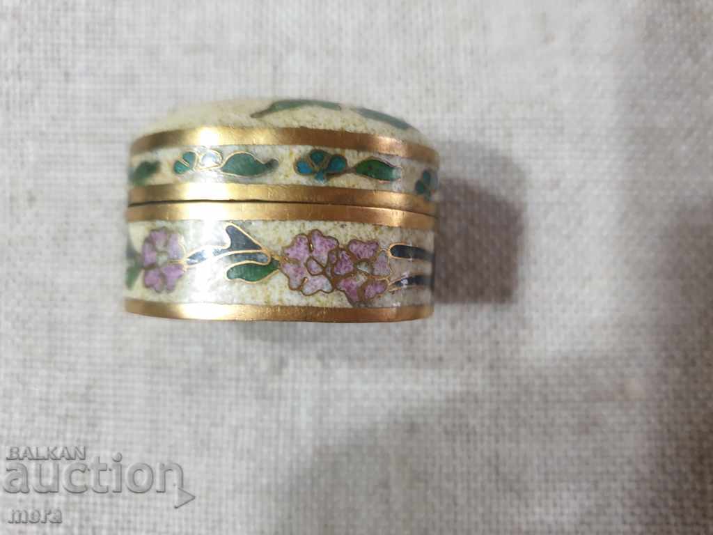 Antique elliptical box made of bronze and colored enamel with price 25.00 BGN | € 12.78 Antique elliptical box made of bronze and colored enamel with price 25.00 BGN | € 12.78