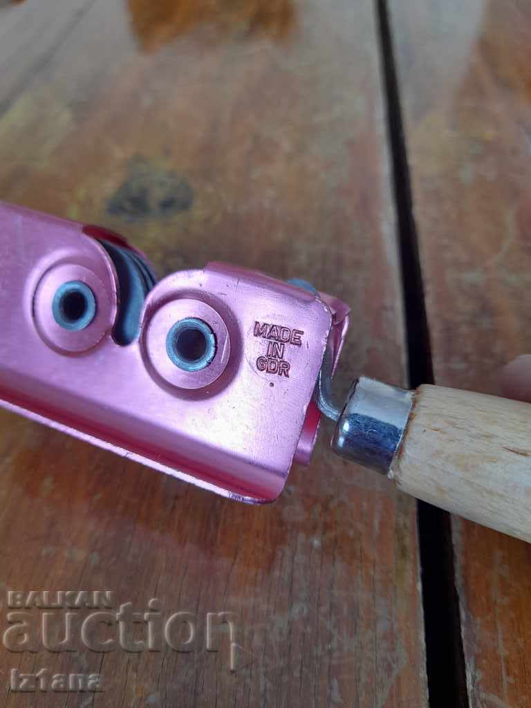 Delivery of Old knife sharpener, knives Delivery of Old knife sharpener, knives