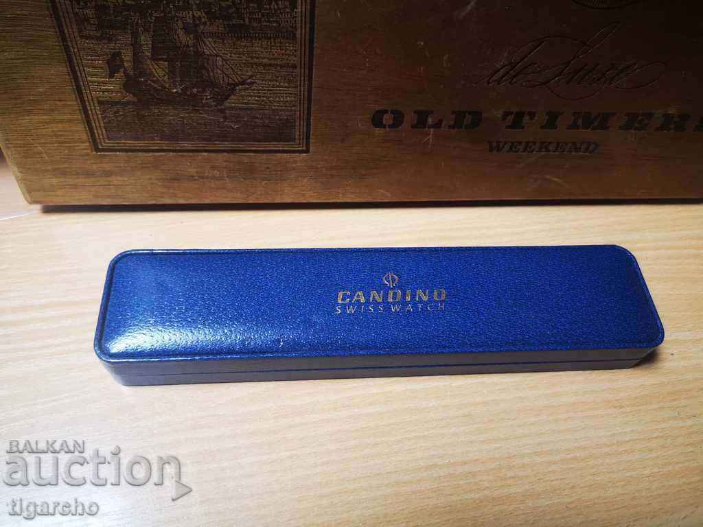 Delivery of Candino watch box Delivery of Candino watch box