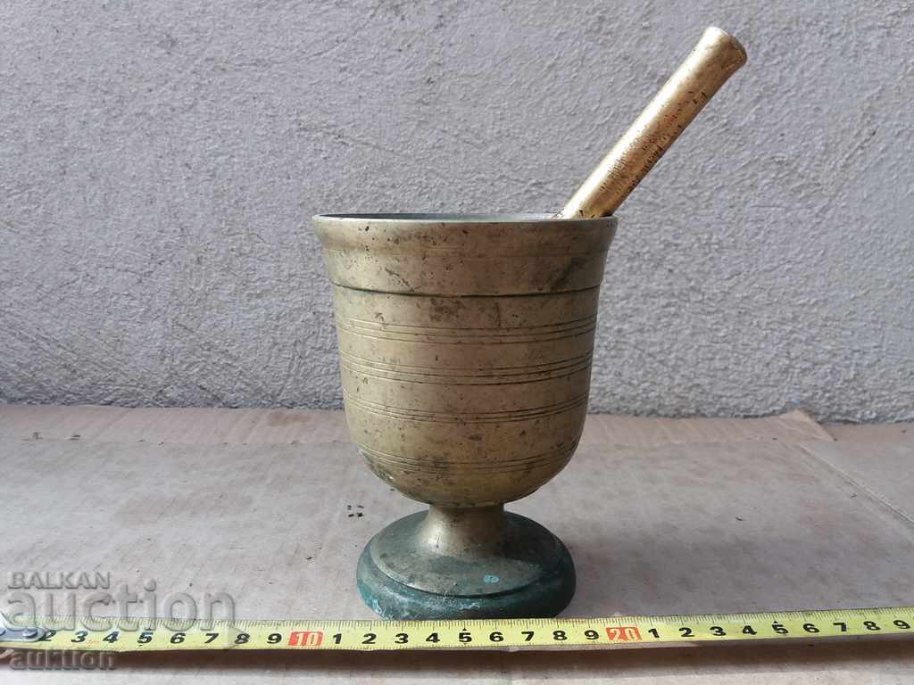 Auction MASSIVE REVIVAL BRONZE MORTAR, COURT FOR HERBS SPICES Auction MASSIVE REVIVAL BRONZE MORTAR, COURT FOR HERBS SPICES