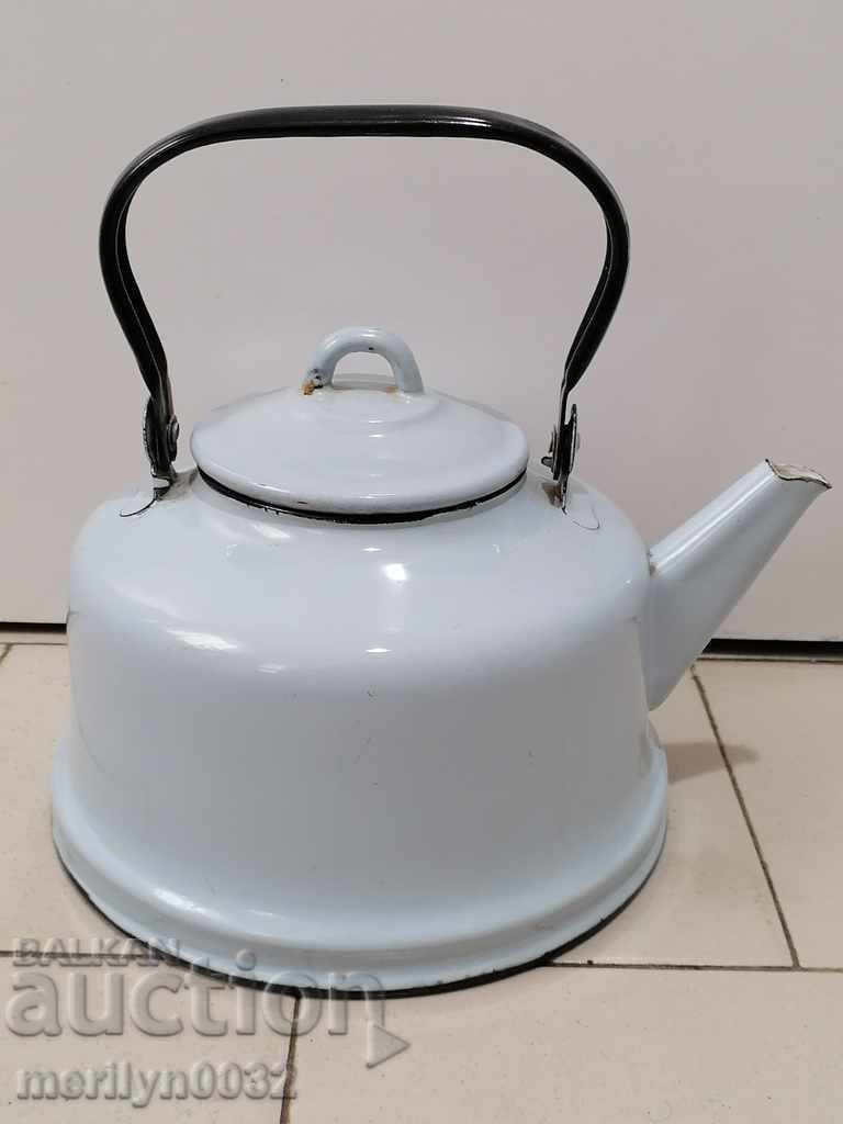 Enameled teapot made of soca, dish with enamel, NRB