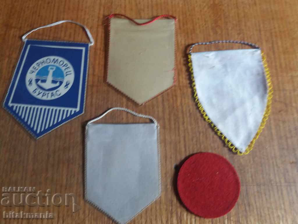 Lot of football flags with price 16.99 BGN | € 8.69 Lot of football flags with price 16.99 BGN | € 8.69