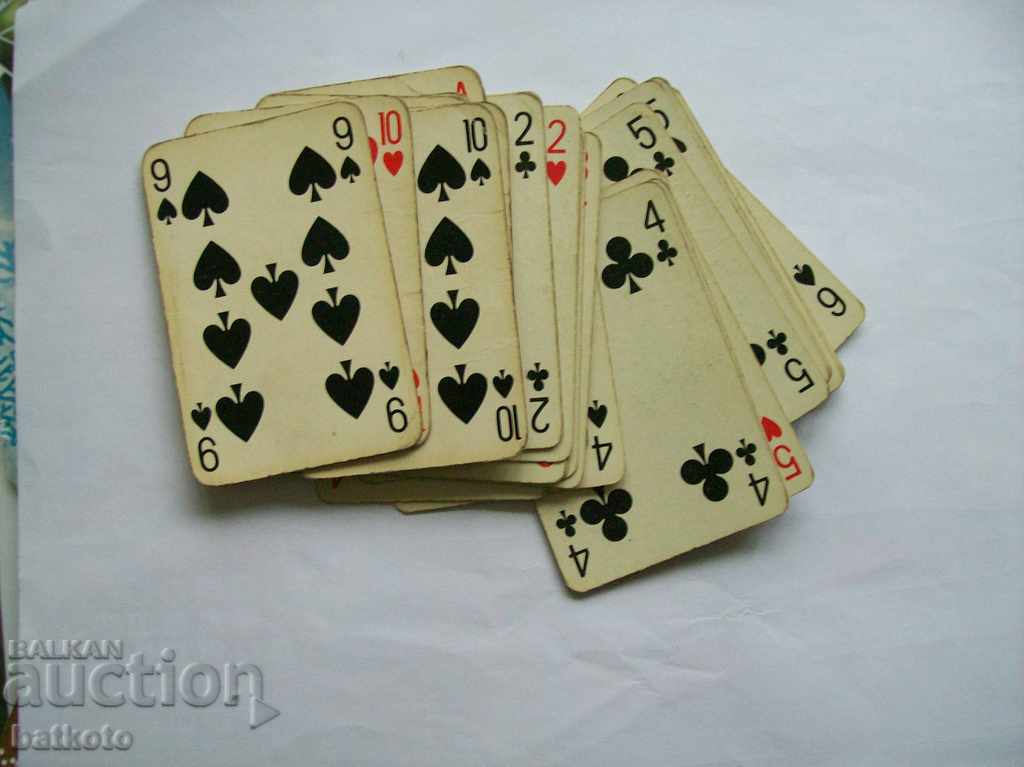 Παλιά τράπουλα με χαρτιά που λείπουν με τιμή 1.00 BGN | € 0.51 Παλιά τράπουλα με χαρτιά που λείπουν με τιμή 1.00 BGN | € 0.51