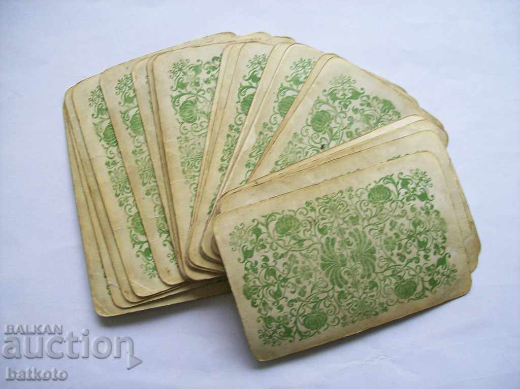 Старо тесте карти за игра с липсващи карти