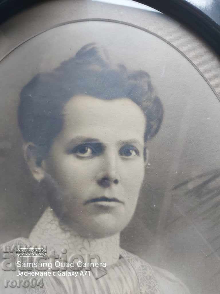TWO OLD PORTRAITS - 6