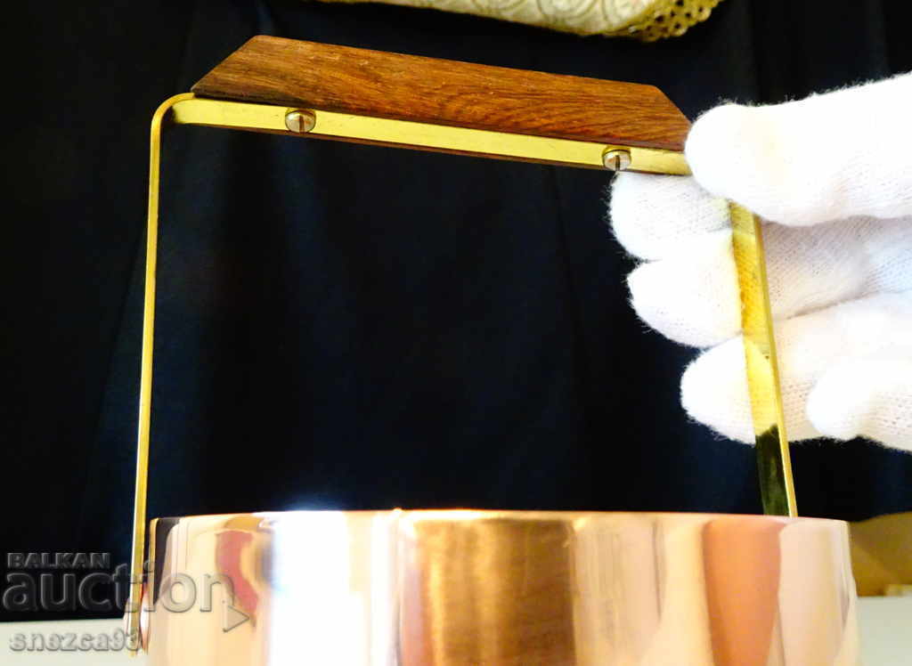 Delivery of Copper ice bucket, copper vessel of pure red honey Delivery of Copper ice bucket, copper vessel of pure red honey