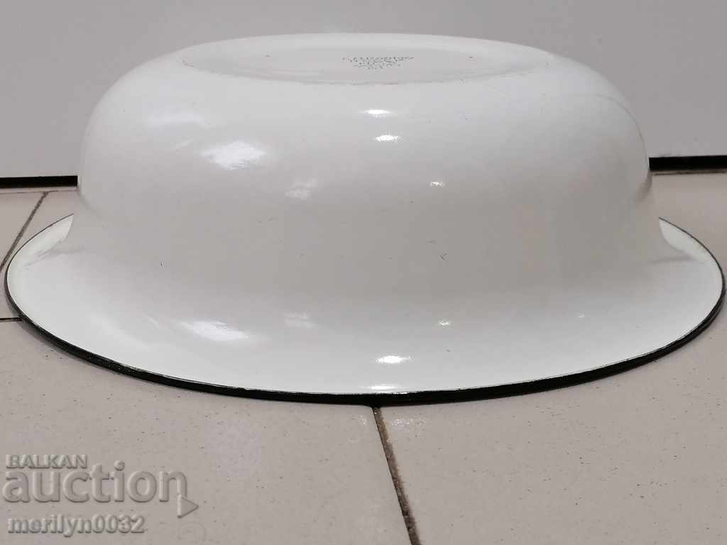 Auction Enameled small basin, trough, dish with enamel bowl Auction Enameled small basin, trough, dish with enamel bowl