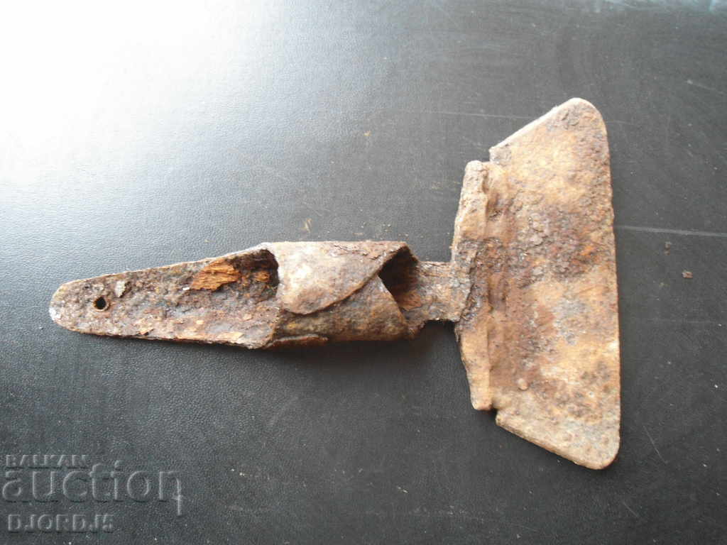 Auction Ancient tool Auction Ancient tool